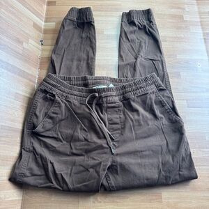 Never lose hedge brown joggers size med